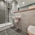 Modern Near Oxford Road, Centre דירה