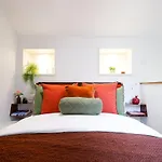 アパート Nap At The Heim マンチェスター