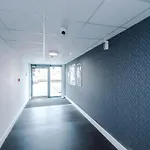 Stylish 2 Bedroom, 2 Bathroom With Free Parking *