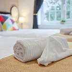 Apartment Modern 4 Bedroom House For 9 Guests With Free Parking By The Cosy Corner Nationwide *