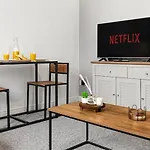 Apartmán Arosa Escape- Modern2 Bed Suite,sleeps 5,free Parking,ps4,kingbed,wifi,near Christies Manchester