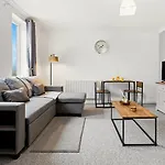 Arosa Escape- Modern2 Bed Suite,sleeps 5,free Parking,ps4,kingbed,wifi,near Christies Lejlighed *