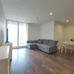 Modern Near Oxford Road, Centre דירה *