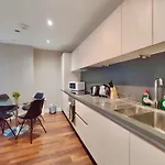 דירה Modern Near Oxford Road, Centre *