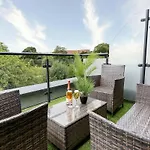 Вилла Riverside Villas Манчестер