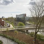 Riverside Villas Манчестер