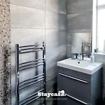 Cowesby Co-living - Private Self-cater *