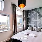 Modern Centre Stunning 18th Floor View * Манчестер