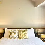 5br Jacuzzi, Garden & Parking *