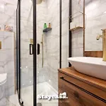 Clarence Co-living - Private Self-cater 別荘