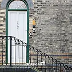 Carlton Co-living - Private Self-cater
