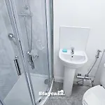 Large 6br House Free Parking & Wifi