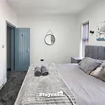 Beresford Co-living - Private Self-cater