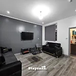 Prázdninový dům Landcross Co-living - Private Self-cater