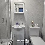 Landcross Co-living - Private Self-cater 別荘 マンチェスター
