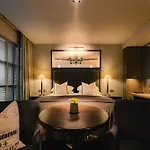 Dakota Airport 4* Manchester