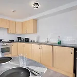 Apartment, Free Parking, By Nmb アパート マンチェスター