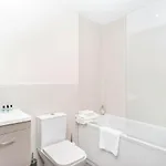 Bright & Spacious 2 Bedroom