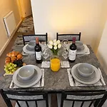 Luxury 2br Retreat For Business Travelers Manchester