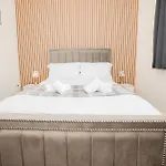 Prime Salford 2br • Free Parking • Near Mediacity アパート