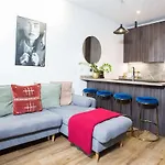 Stylish Grade Ii Listed 1-bed Northern Quarter *