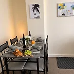 Stylish 2Br Haven For Long-Term Guests *