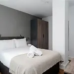 Modern 3bed Flat In W Security Apartment Manchester