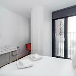 Modern 3bed Flat In W Security