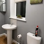 Daire Cosy 1br Hideaway Close To Downtown *