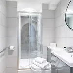 Modern 3bed Flat In W Security *