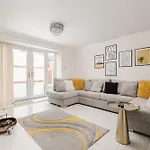 Modern Centre 3bd - Fire Pit - Free Parking Manchester