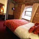 Hotel The Place