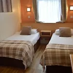 Hotel Westlynn Hotel & Apartments Free Parking Near Manchester Centre 3*