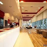 Travelodge Arena 3* Manchester