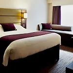 Premier Hotel