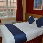 Hotel Ville Hotel 3*