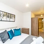 Halo House By Guestz Manchester