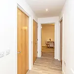 Halo House By Guestz Daire Manchester