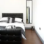 Lewis In The Heart Of The Northern Quarter Sleeps Up To 12 Manchester