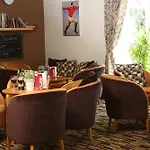 Express East By Ihg Otel