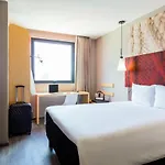 Ibis Centre 96 Portland Street 3* Manchester