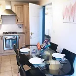 Guest house My-places Abbotsfield Court Townhouse 4