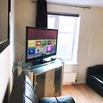 My-places Abbotsfield Court Townhouse 4 4*