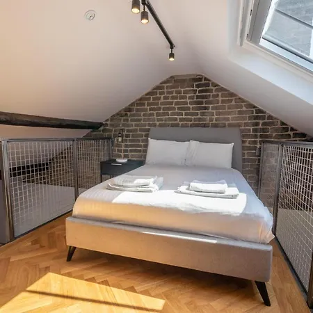 Luxury Unique Townhouse In City Centre With Roof Terrace By Pillo Holiday home