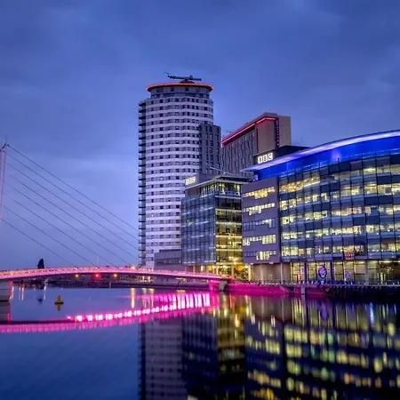 X1 Media City Luxury One Bed *