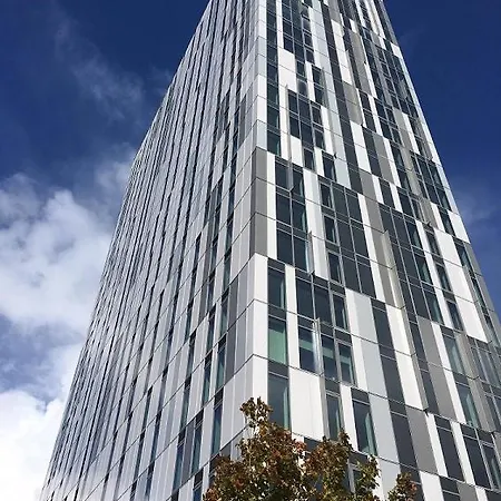 X1 Media City Luxury One Bed Апартаменты