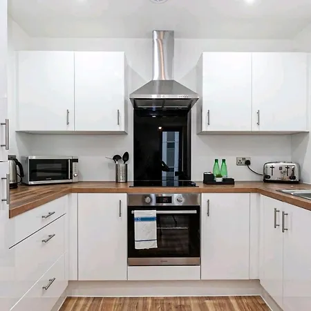 Apartment Luxury One Bed In X1 Michigan Point *
