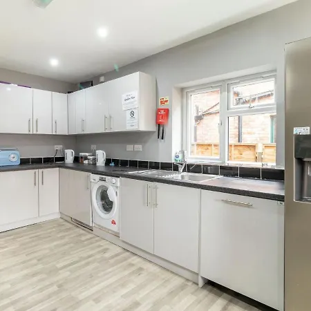 Cosy In Near Science Museum Holiday home Manchester