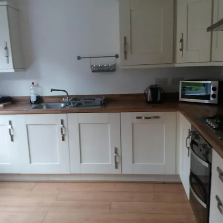 New 2bd Townhouse Great Location מנצ'סטר