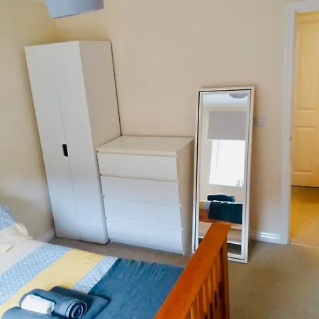 בית נופש New 2bd Townhouse Great Location מנצ'סטר